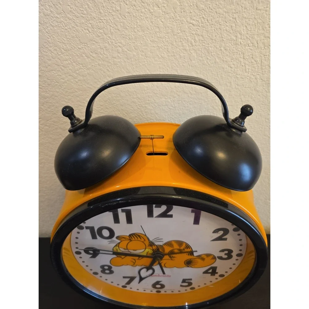Vintage Garfield Metal Windup Alarm Clock Sunbeam 1978 Orange Cat 70s Display